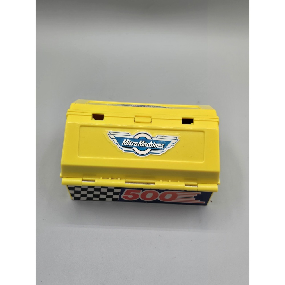Micro Machines Galoob Speed Shop Yellow  Pit Kit‎ Toolbox 1990 not complete